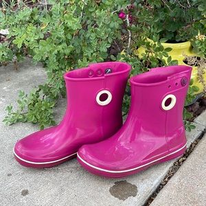 Crock rain boots